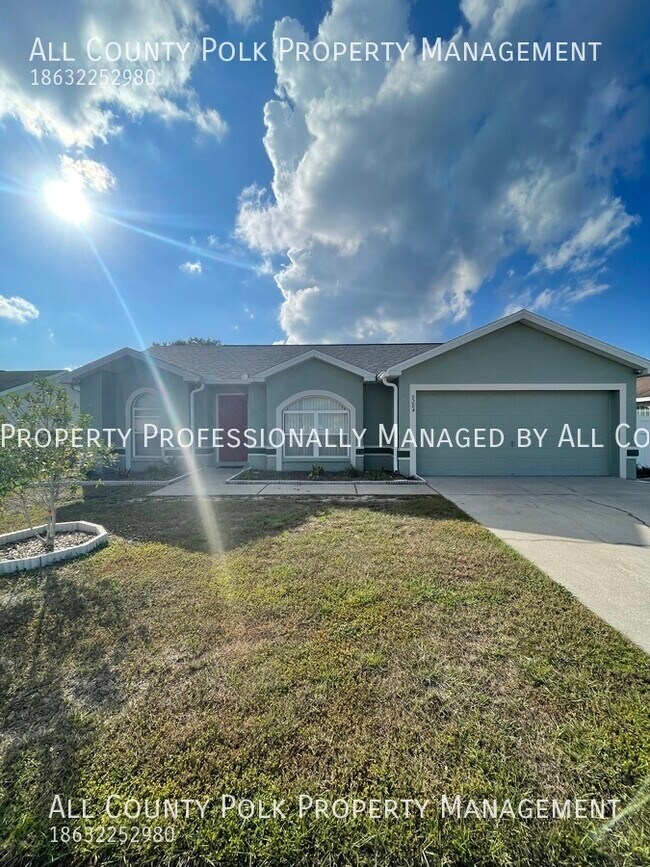 Fantastic 3 Bedroom Home in North Lakeland... 9284 Winchester Estates