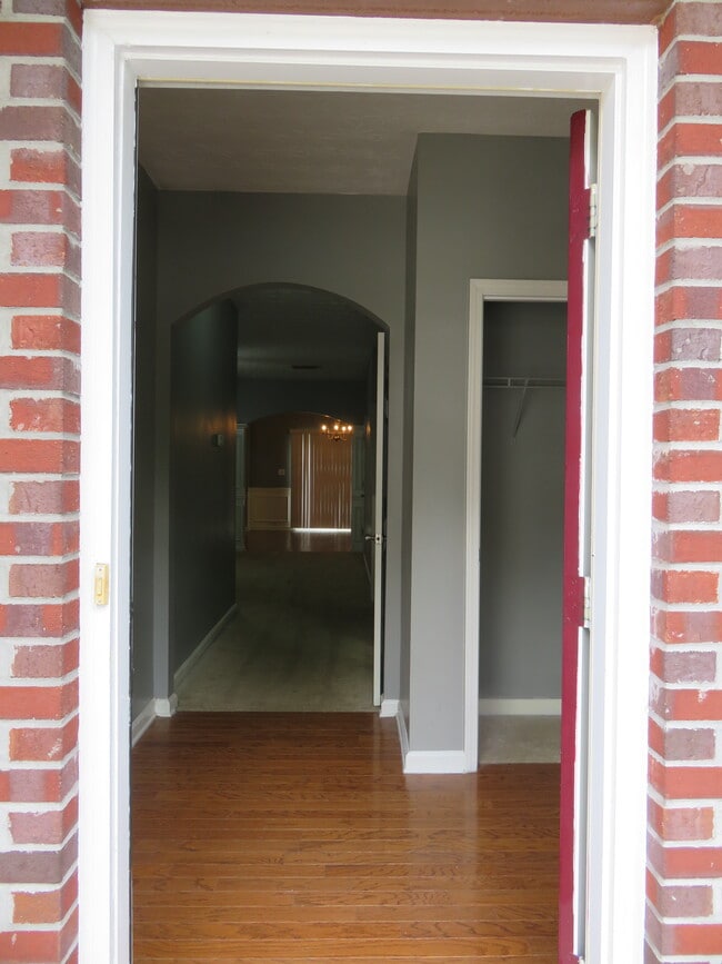 Building Photo - 2492 Emma Way NW
