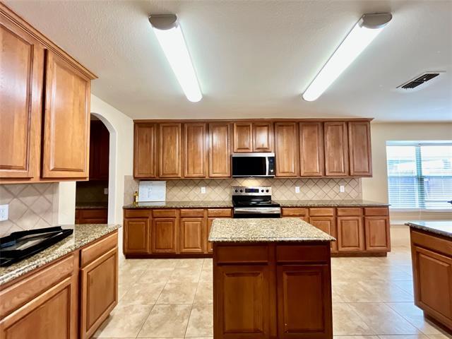 Building Photo - 1005 Tallahassee Dr