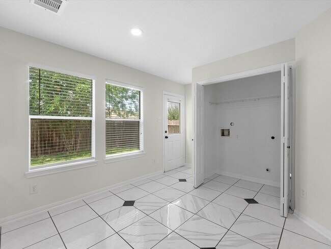 Building Photo - 15118 Gaines Meadow Ct