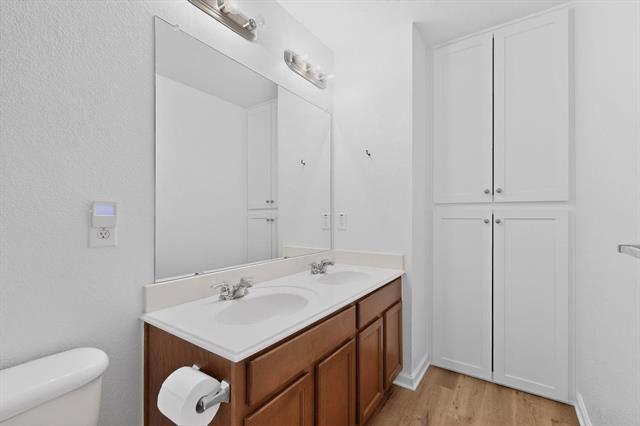 Building Photo - 313 Coneflower Dr