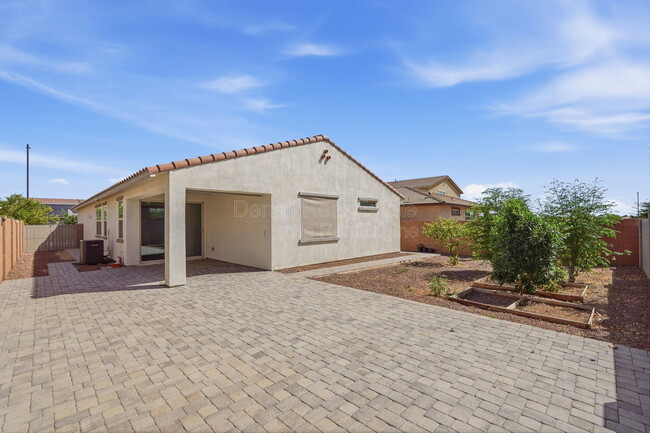 Building Photo - 13300 N 141st Ln