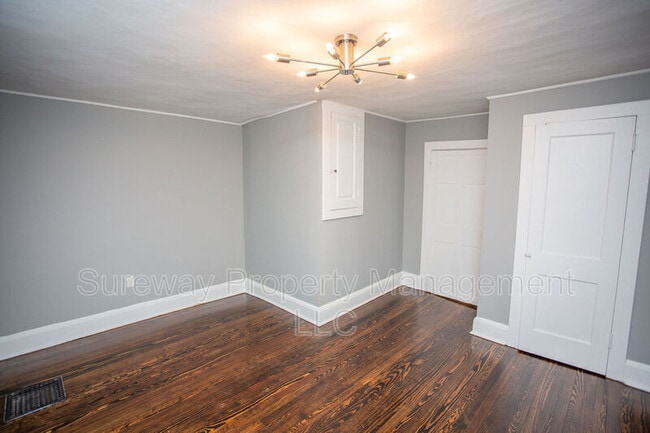 Building Photo - 220 S Church St