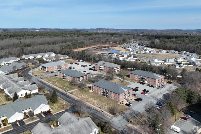 Content Aerial - Country Club Estates Condominiums