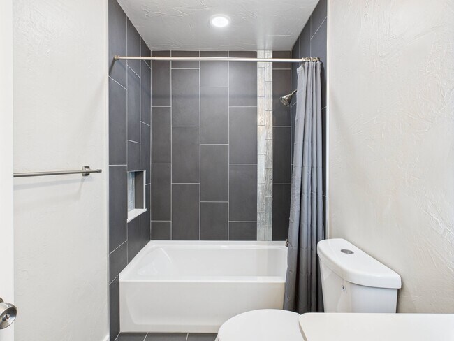 Building Photo - 1044 Coronado Pkwy S