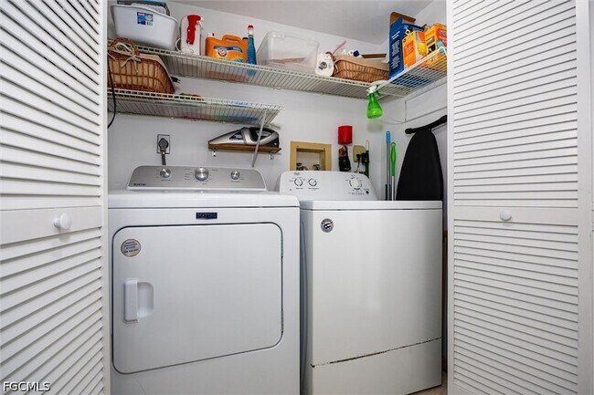 Building Photo - 16200 Bay Pointe Blvd