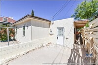 Building Photo - 1212 N Laurel St
