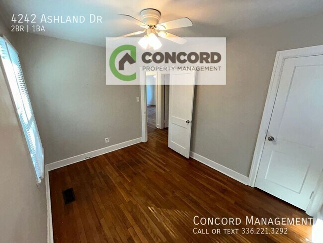 Building Photo - 4242 Ashland Dr