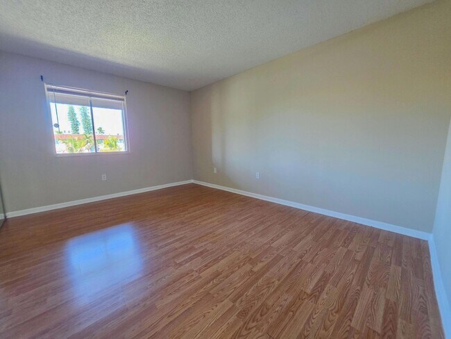 Building Photo - 6106 Forest Hill Blvd