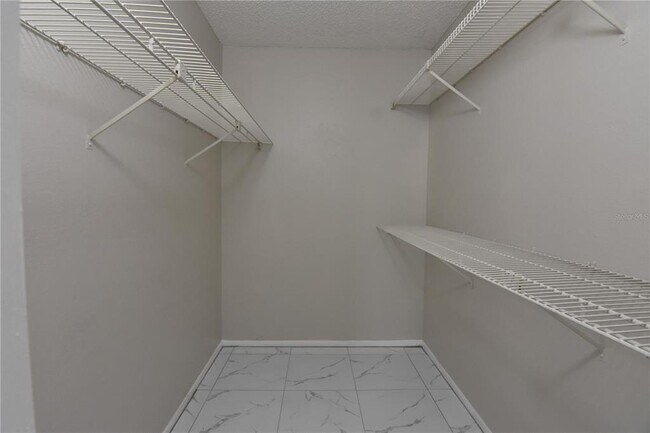 Building Photo - 956 Salt Pond Pl