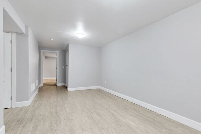 Building Photo - 6260 W 61st Ave
