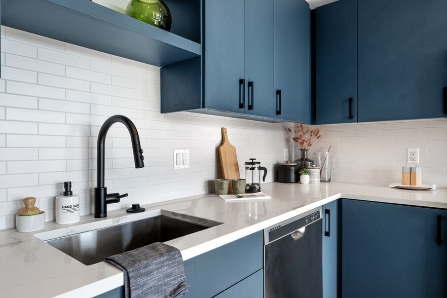 Building Photo - Banner Lane