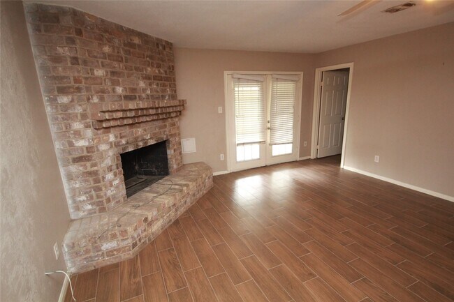 Building Photo - 7623 Alperton Dr
