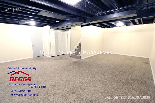 Building Photo - 2116 Glenside-