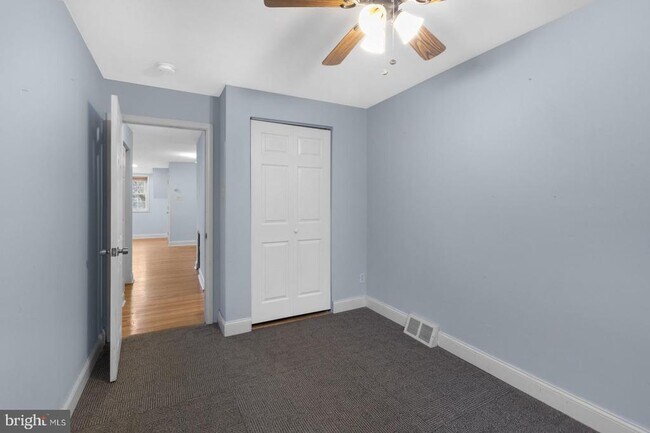 Building Photo - 5443 Houghton Pl