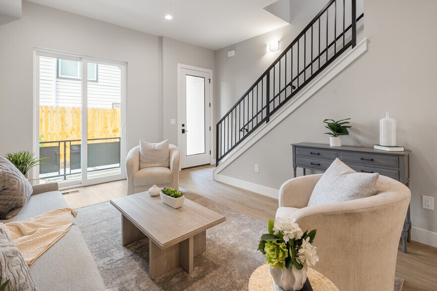 Building Photo - 2025 W 48th Ave