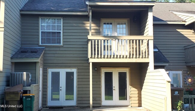 Building Photo - 495 Popp's Ferry Rd