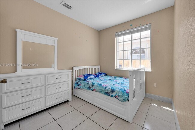 Building Photo - 16000 SW 91st Ct