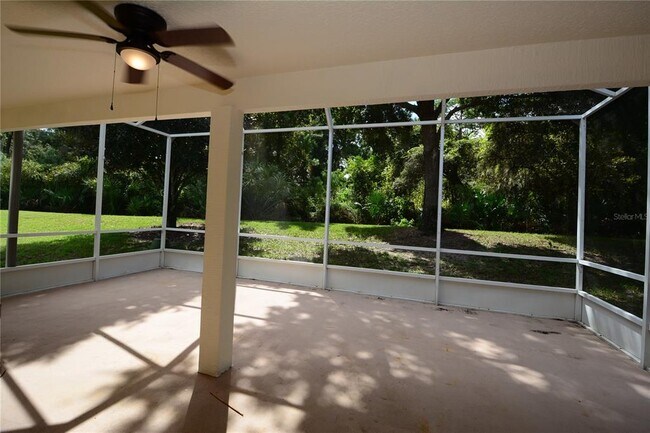 Building Photo - 56 Shinnecock Dr