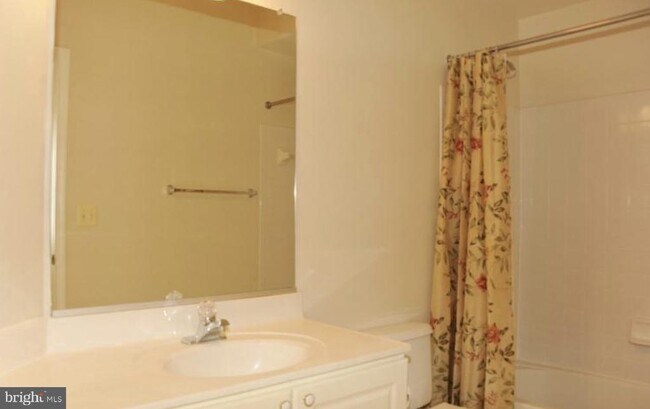 Building Photo - 5928 Founders Crossing Ct