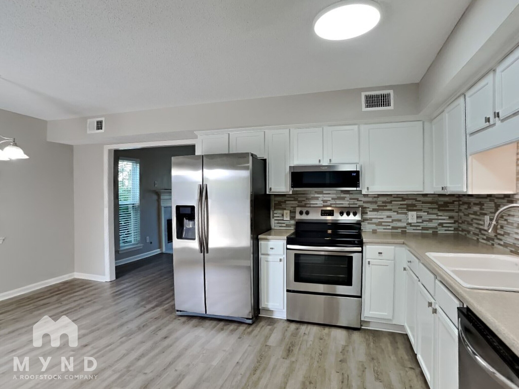 Building Photo - 137 W Stonehaven Cir