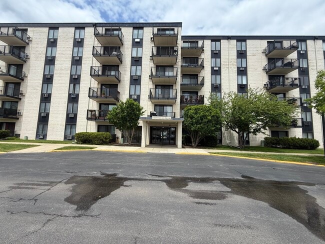 Primary Photo - 9128 W Terrace Dr