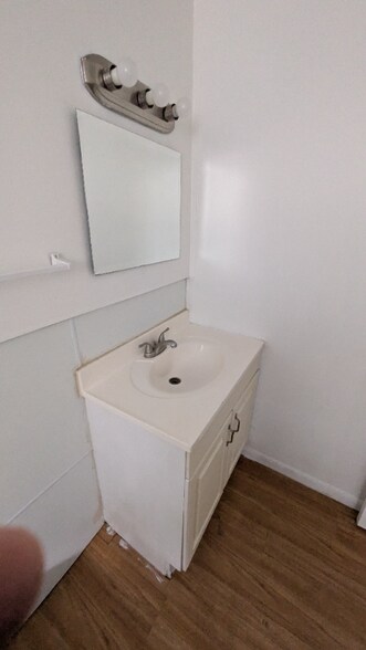 Building Photo - 9525 Booth Ave