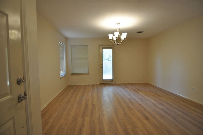 Building Photo - One story home on a corner lot in the affordable Jester Farms neighborhood in Round Rock. Brand n...