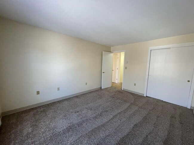 Building Photo - 175 Eastern Ave