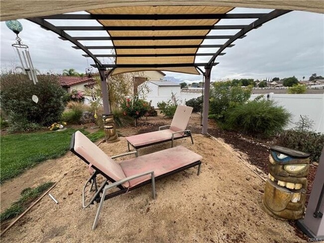 Building Photo - One-of-a-kind single-story home