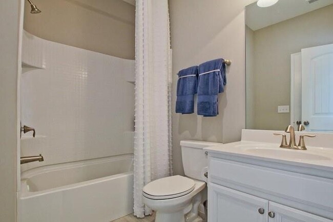 Building Photo - 2491 Ashford Oaks Dr