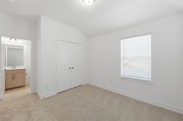 Building Photo - 4365 Knight St