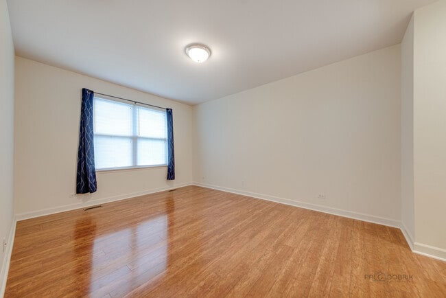 Building Photo - 1322 Prescott Dr