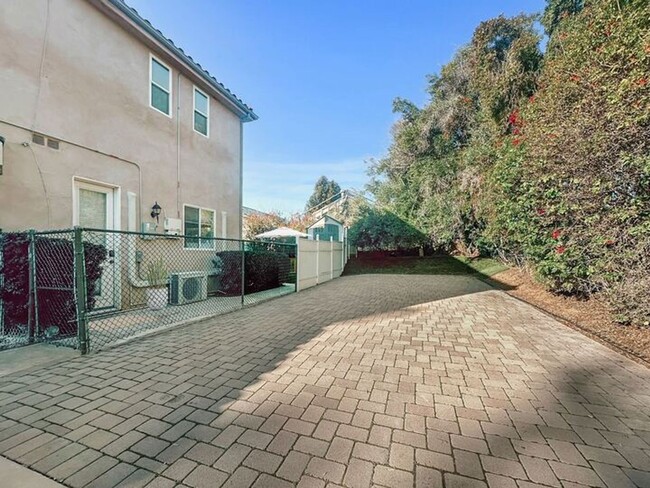 Building Photo - Upgraded 3 Bed / 2 Bath on Fire Mountain