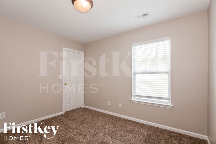 Building Photo - 13211 Meadowmere Rd