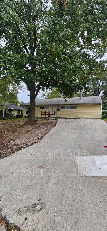 Primary Photo - 11221 Palmer Ave