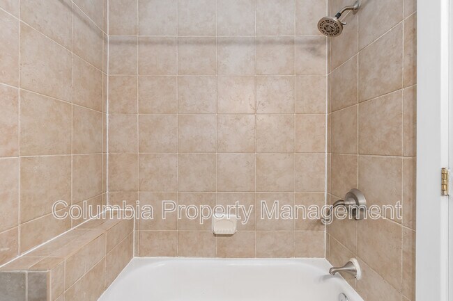 Building Photo - 1553 9th St NW