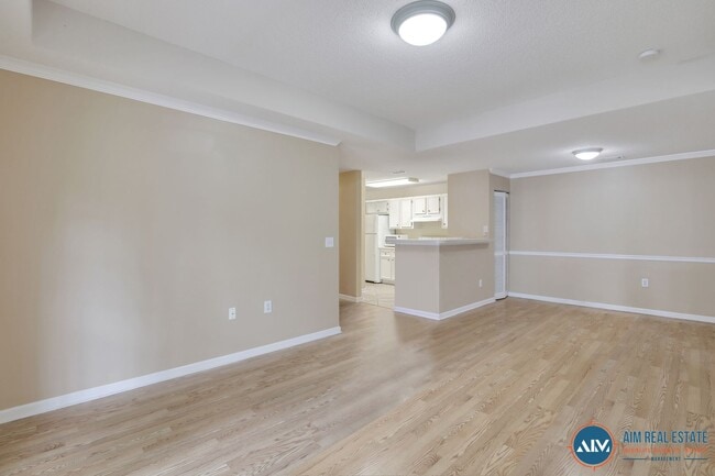 Building Photo - Charming Top-Floor Villa in The Reserve at...