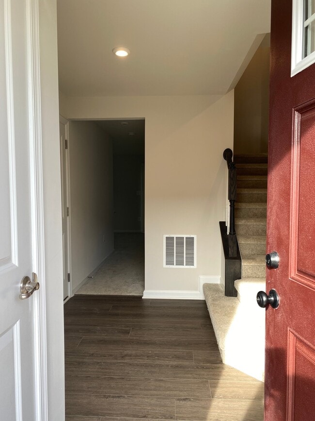 Building Photo - 2677 Bears Den Dr