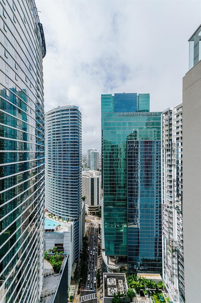 Building Photo - 300 S Biscayne Blvd