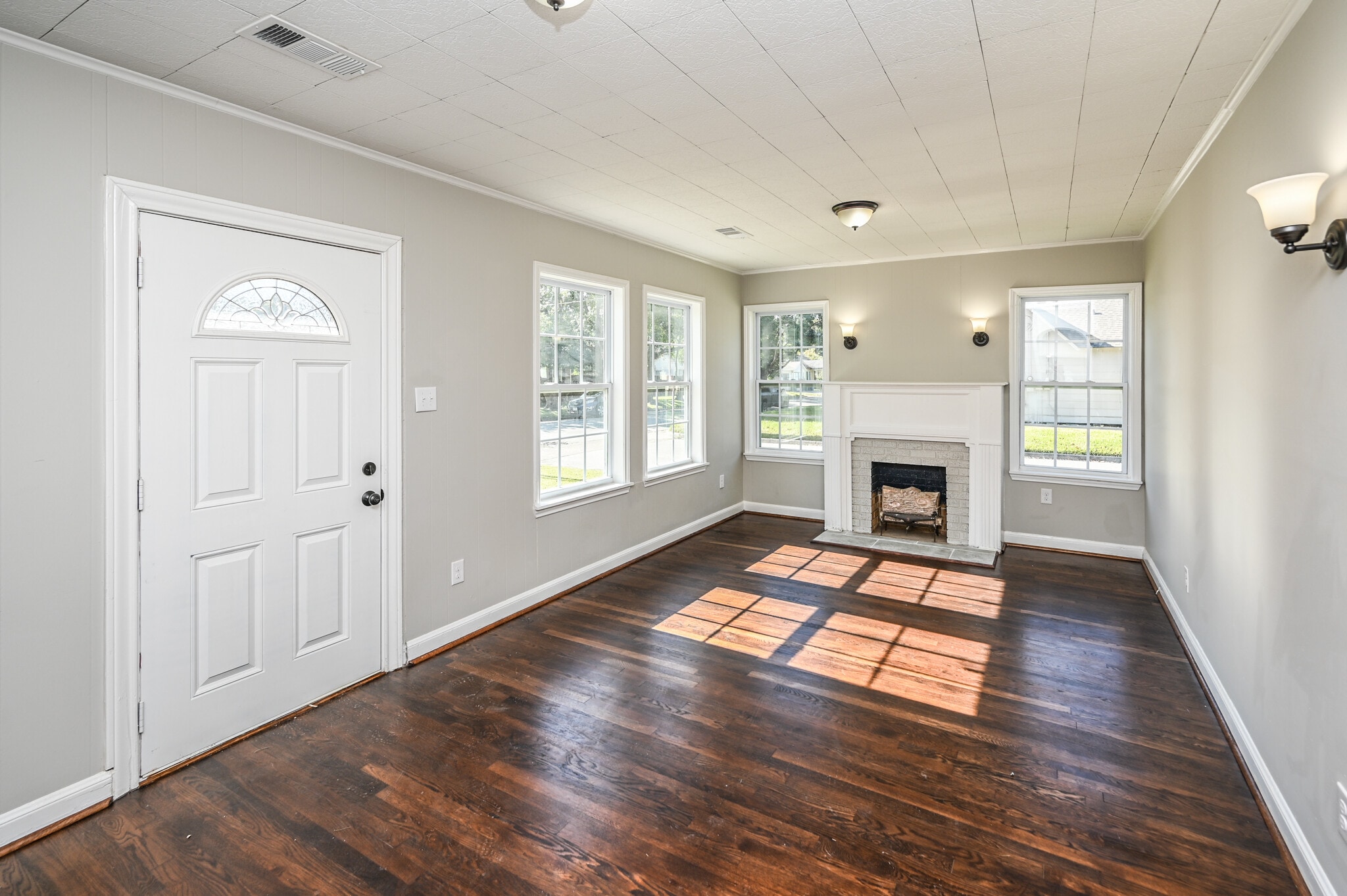 Building Photo - 500 Alford St