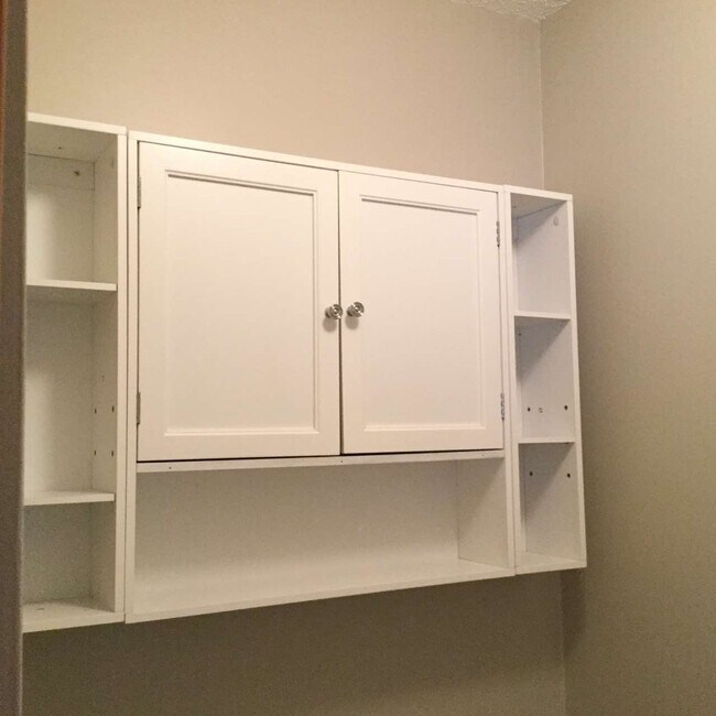 Building Photo - 7221 Hyperion Point Dr