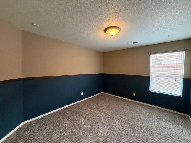 Building Photo - 3 Bedroom Single Story Home Available Near Dellyne Ave NW & Unser Blvd NW!