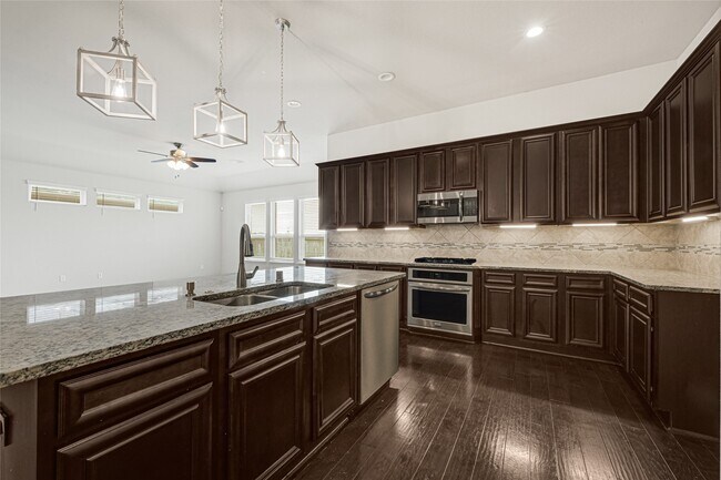 Building Photo - 4619 Grigio Pines Dr
