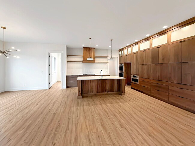 Building Photo - Pet-Friendly Luxury: New 4BD Construction with 2 Dedicated Offices in Eagle’s Centerra Community