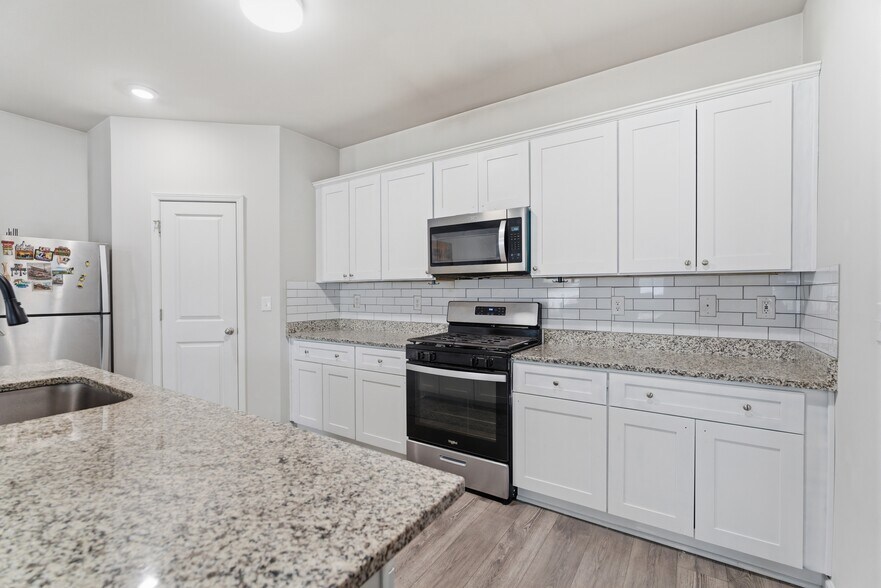 Building Photo - 2210 Cancellara Ct