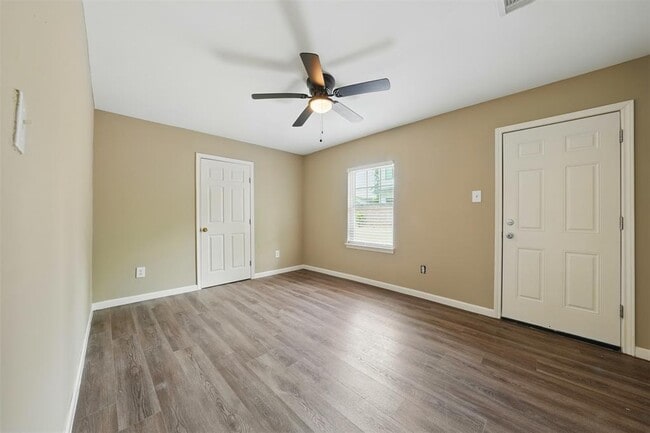 Building Photo - 3615 Seabrook St