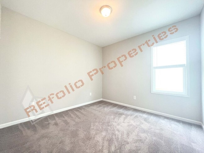 Building Photo - Beautiful Home with 4 Bedrooms, 3 Bathroom...