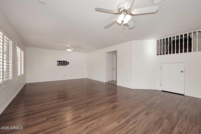 Building Photo - 731 W Melody Ave