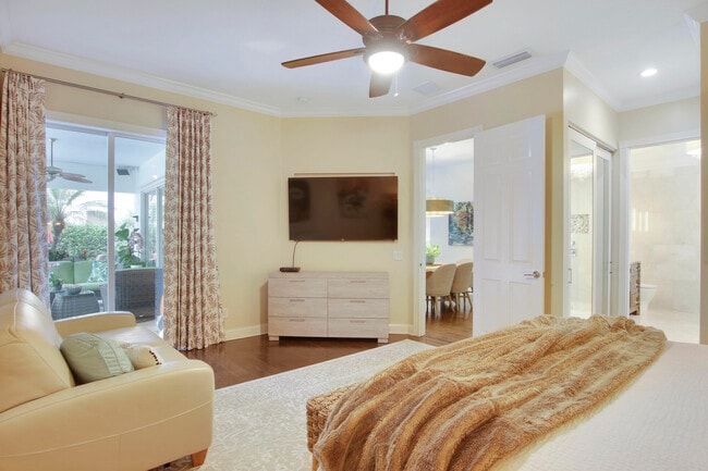 Building Photo - 136 Florence Dr